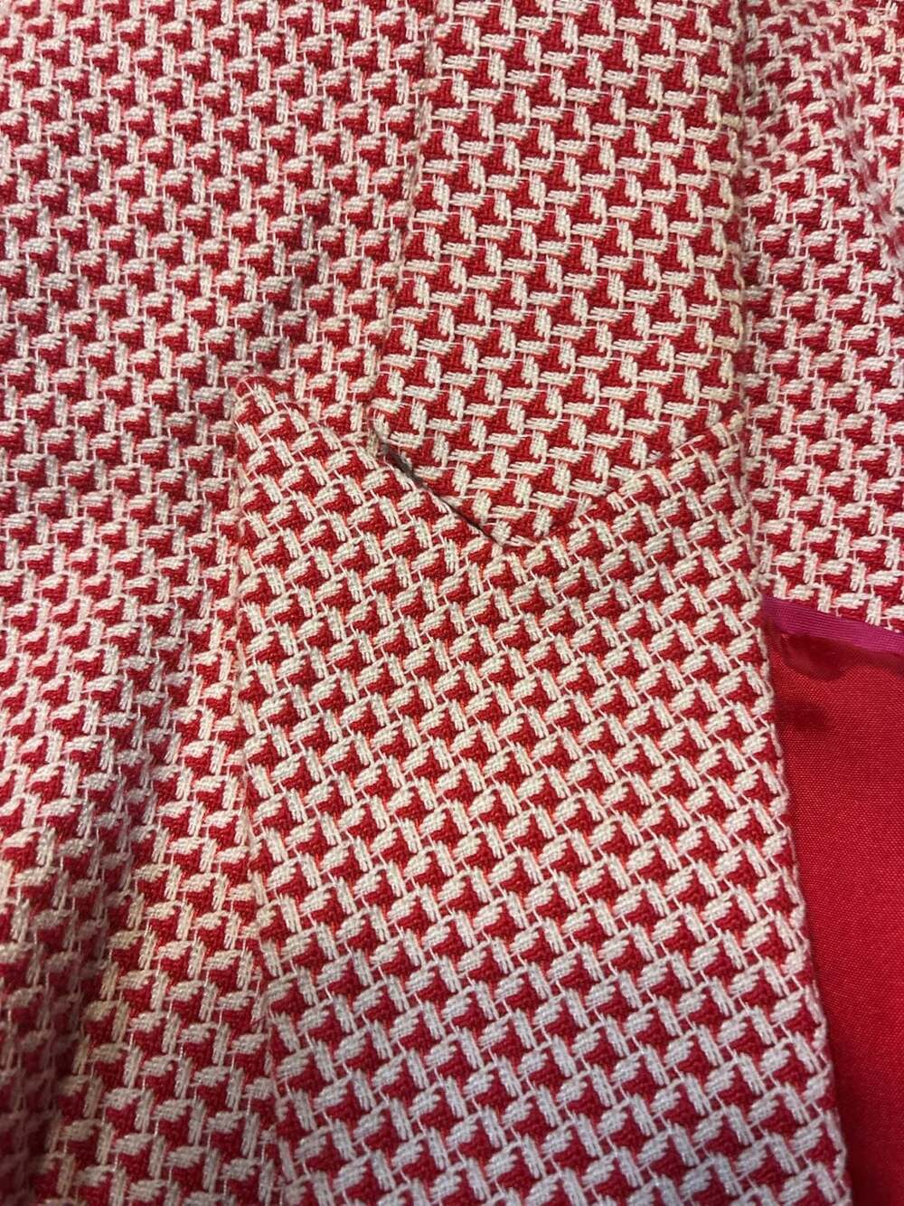 Boden Red and White Textured Houndstooth Single Breasted Blazer Jacket - Picture 4 of 12